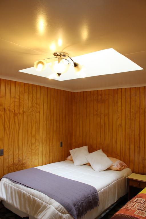 Hotel Yellow Submarine Пунта-Аренас Екстер'єр фото